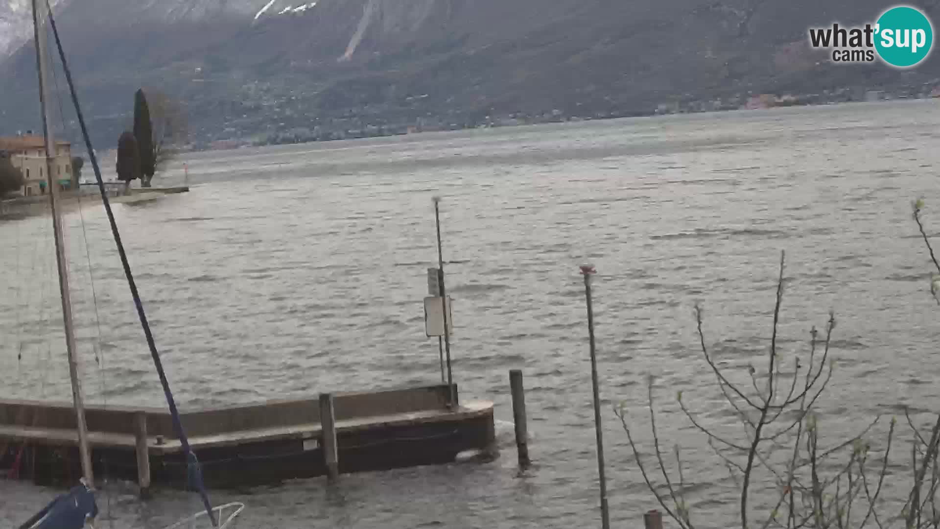 PRA’ DE LA FAM – Porto di Tignale – Windsurfer lago de Garda