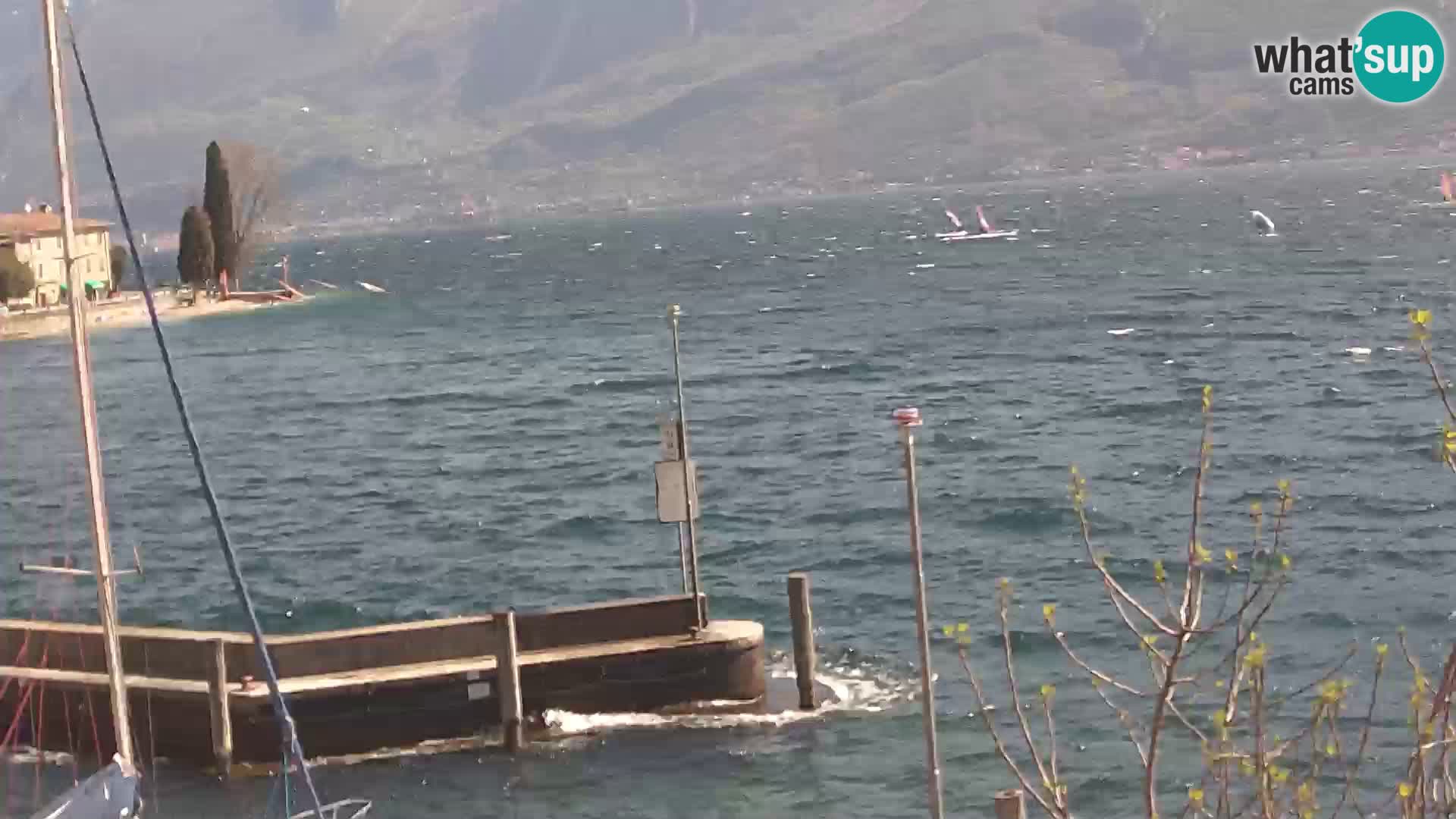 PRA’ DE LA FAM – Porto di Tignale – Windsurfer Gardsko jezero