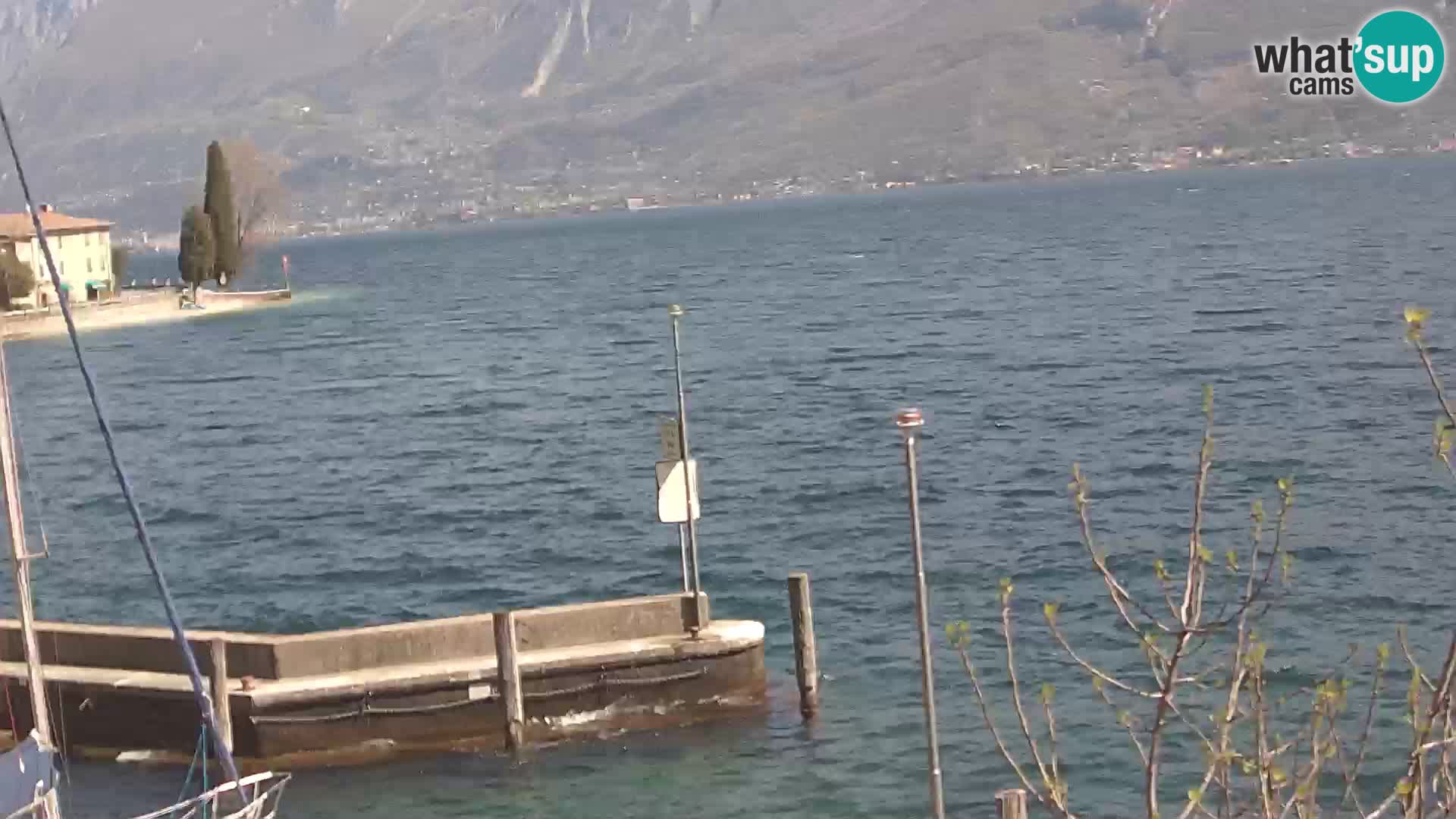 PRA’ DE LA FAM – Porto di Tignale – Windsurfer lac de Garde