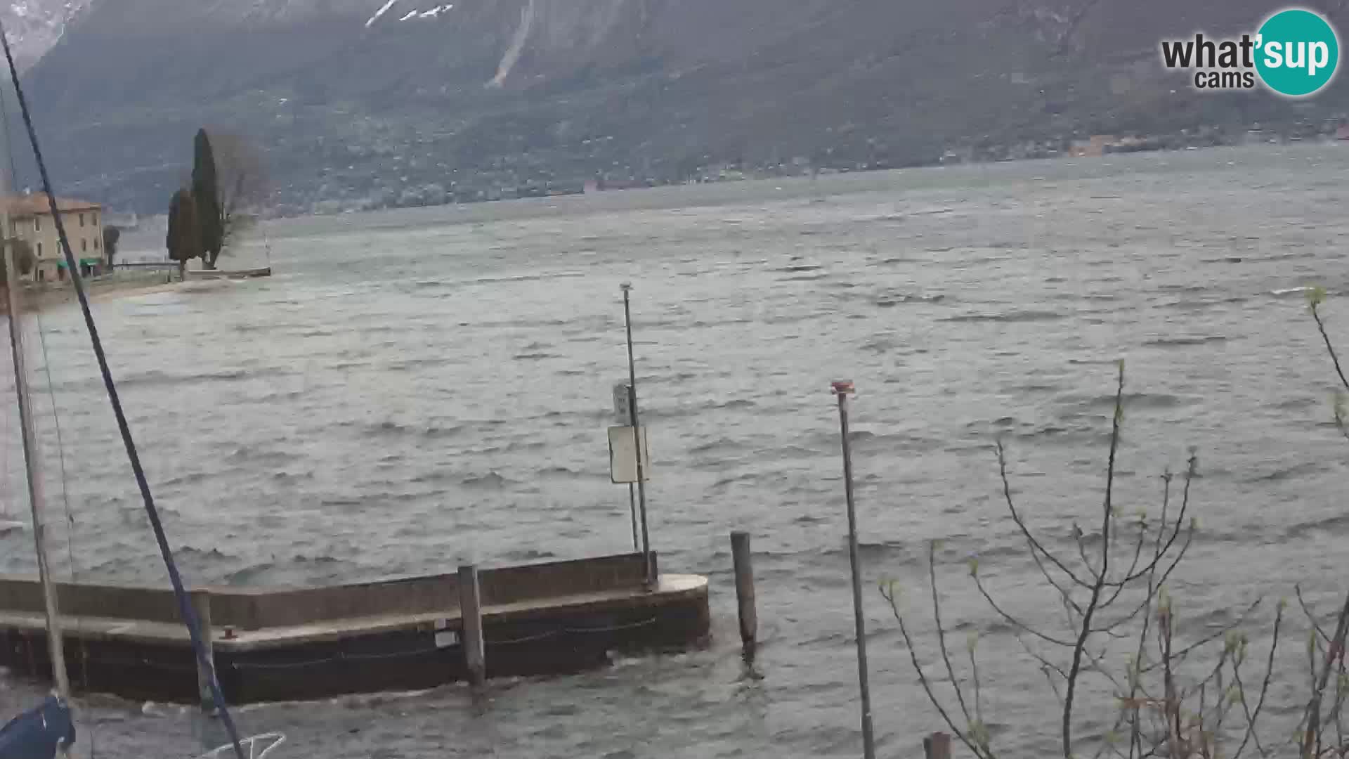 PRA’ DE LA FAM – Porto di Tignale – Windsurfer lago de Garda