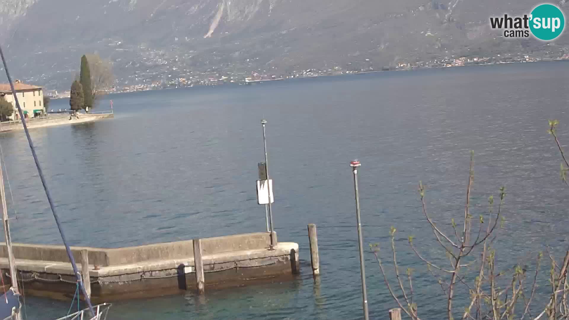 PRA’ DE LA FAM – Porto di Tignale – Windsurfer lago de Garda