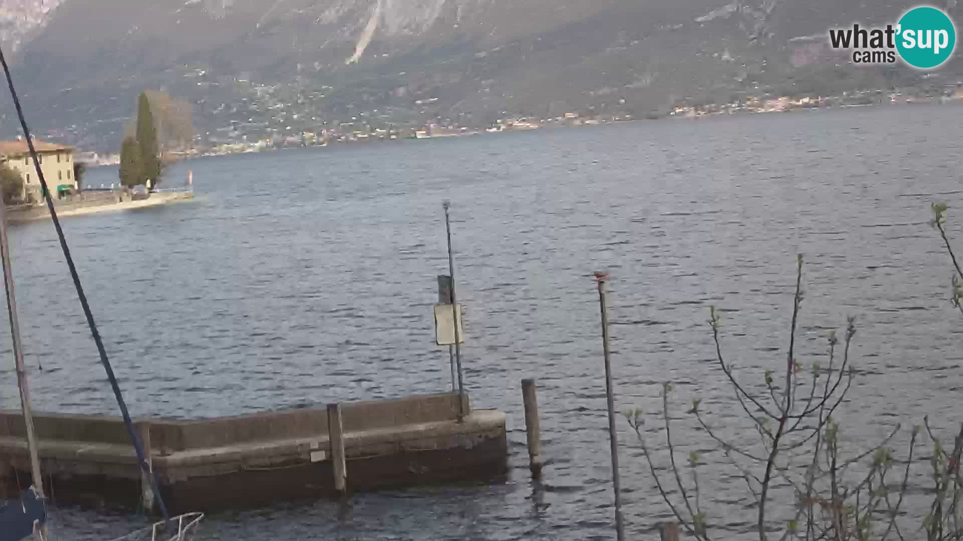 PRA’ DE LA FAM – Porto di Tignale – Windsurfer lago de Garda