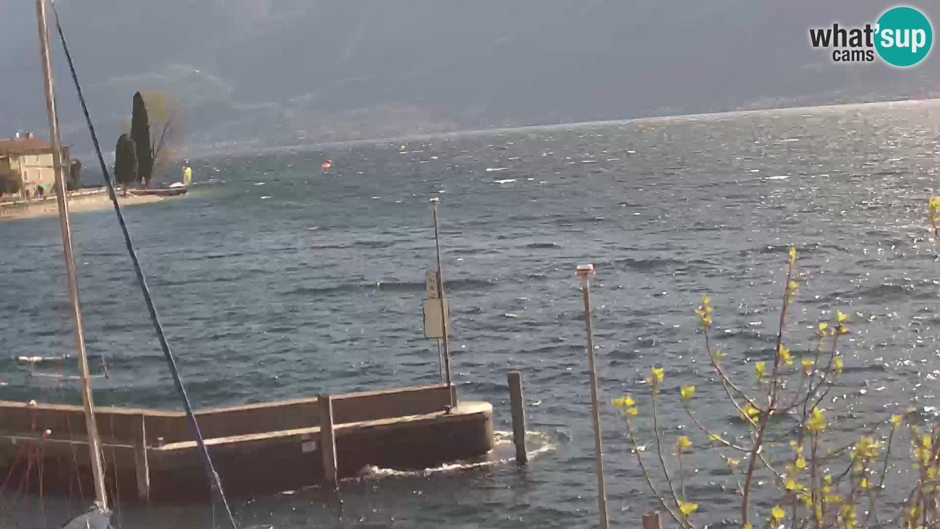 Webcam PRA’ DE LA FAM – Porto di Tignale – Windsurfer Garda Lake