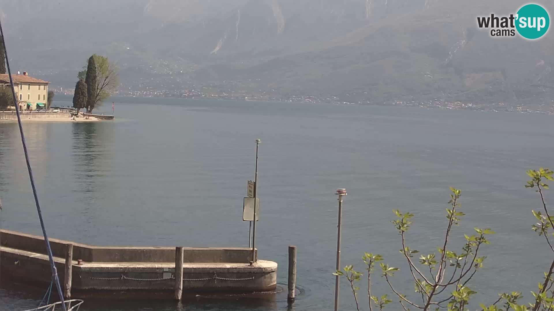 PRA’ DE LA FAM – Porto di Tignale – Windsurfer lago de Garda