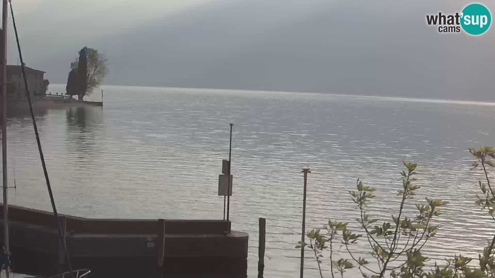 PRA’ DE LA FAM – Porto di Tignale – Windsurfer lago de Garda