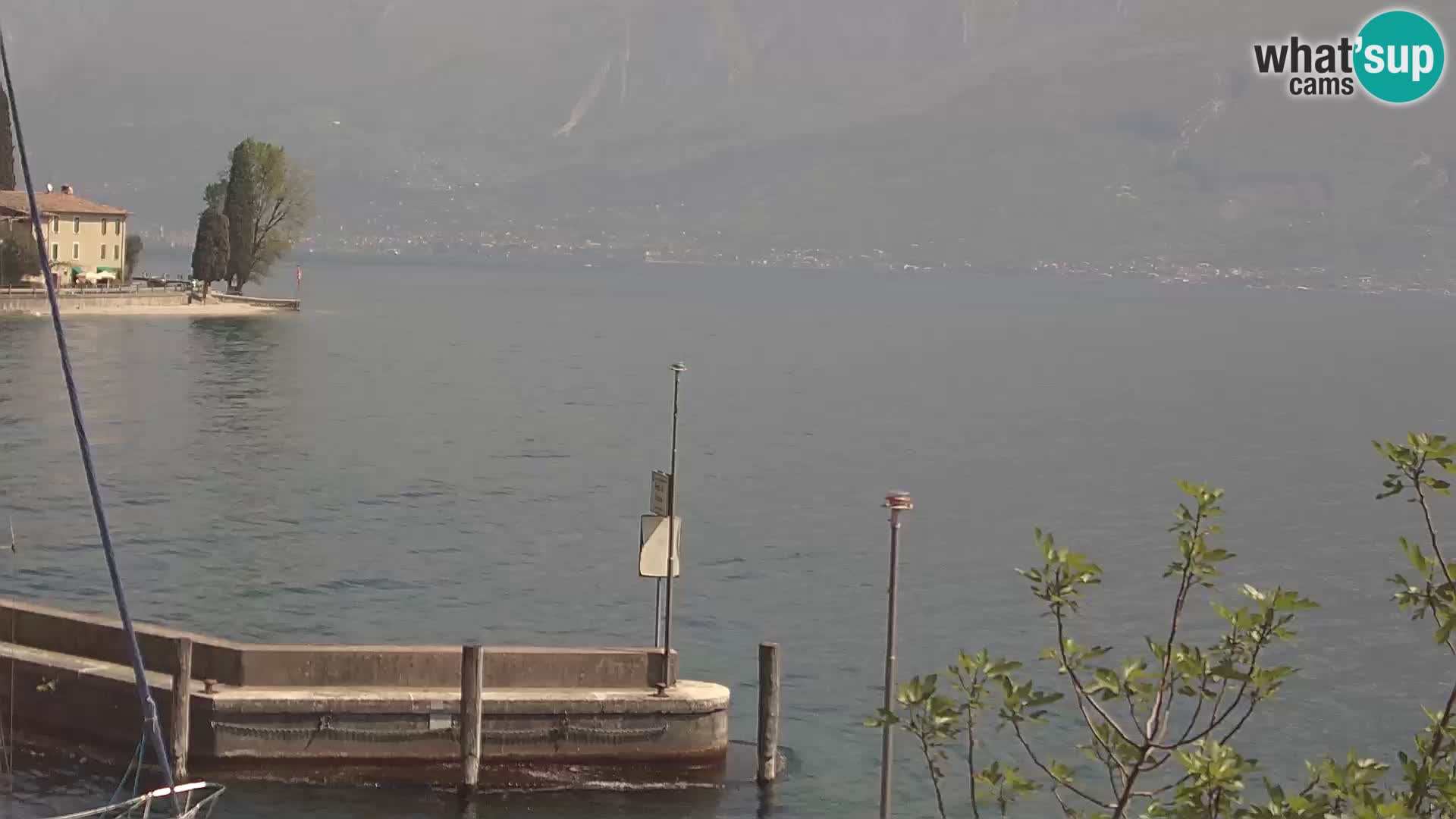 PRA’ DE LA FAM – Porto di Tignale – Windsurfer lac de Garde