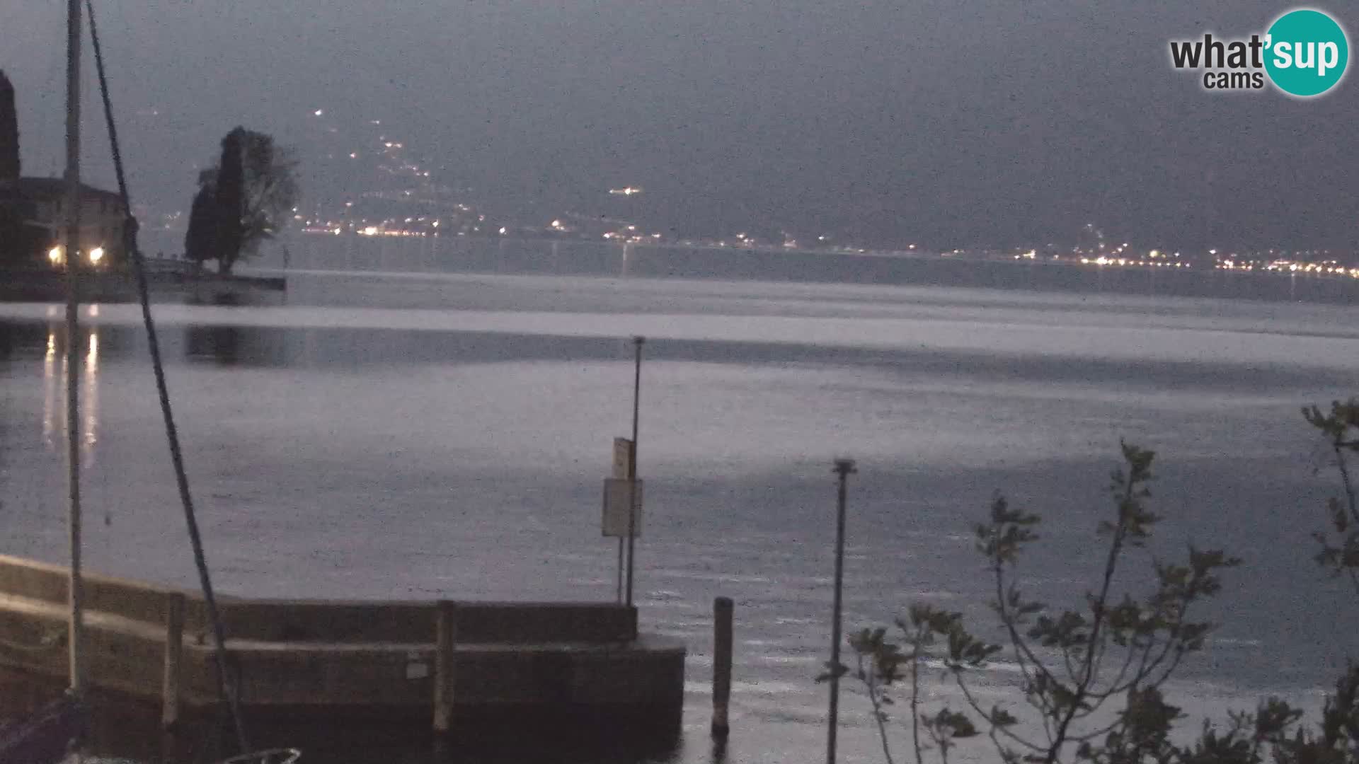 Webcam PRA’ DE LA FAM – Porto di Tignale – Windsurfer Garda Lake