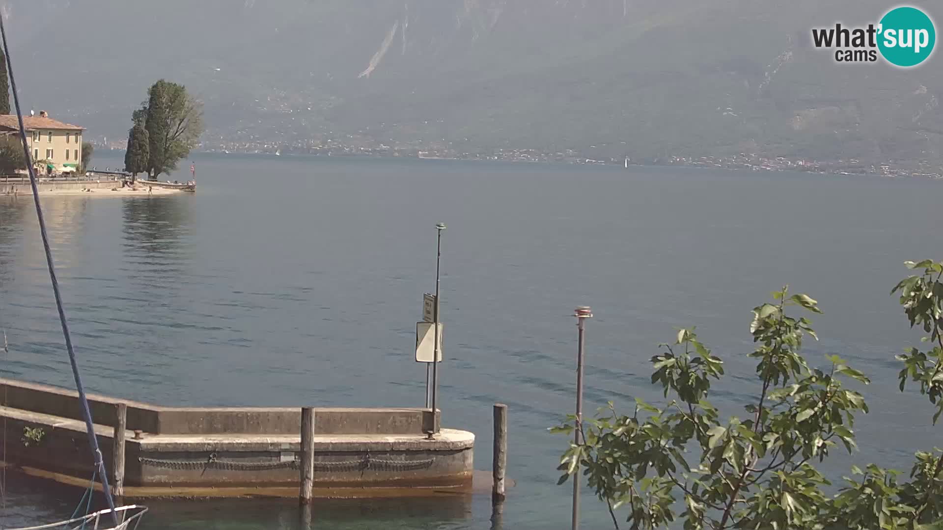 PRA’ DE LA FAM – Porto di Tignale – Windsurfer lago de Garda