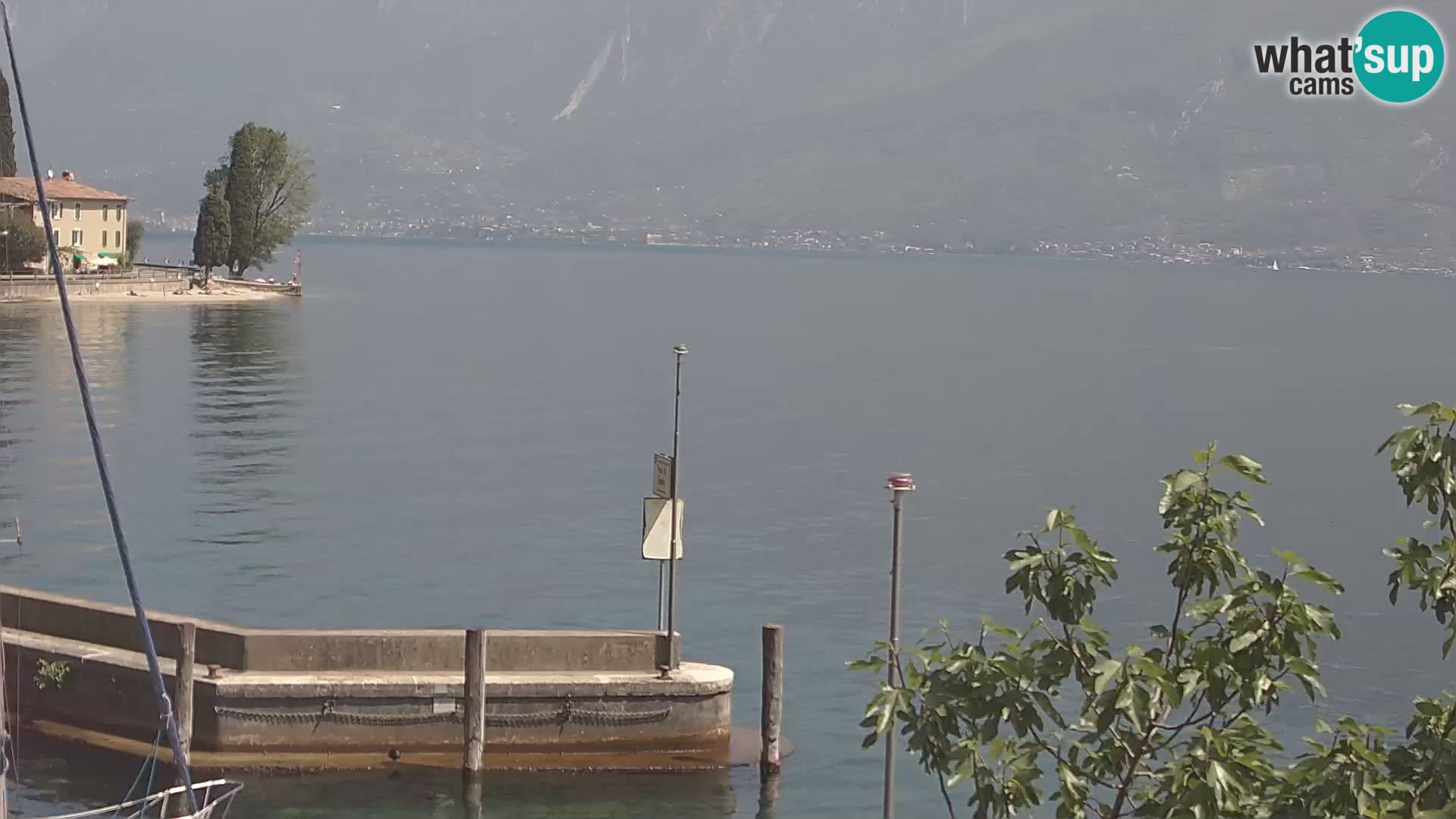 PRA’ DE LA FAM – Porto di Tignale – Windsurfer lago de Garda
