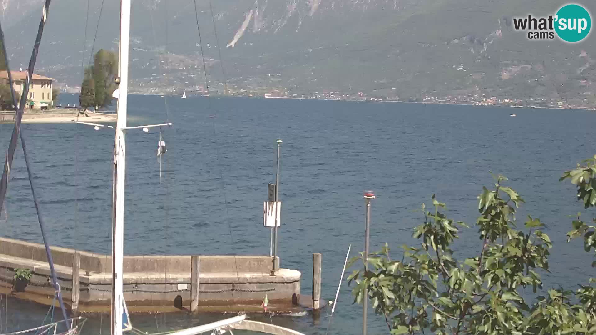 PRA’ DE LA FAM – Porto di Tignale – Windsurfer lago de Garda
