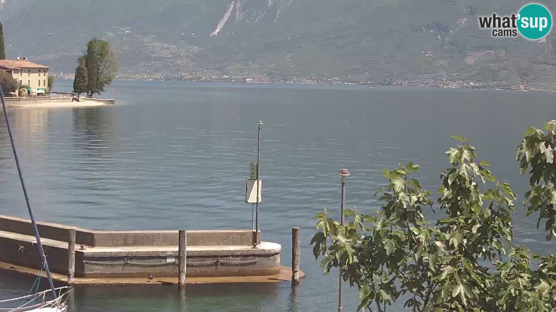 PRA’ DE LA FAM – Porto di Tignale – Windsurfer lago de Garda