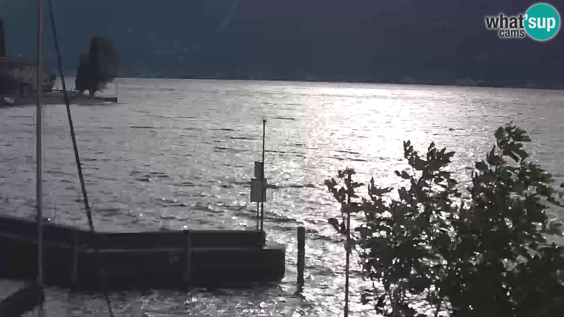 PRA’ DE LA FAM – Porto di Tignale – Windsurfer lago de Garda