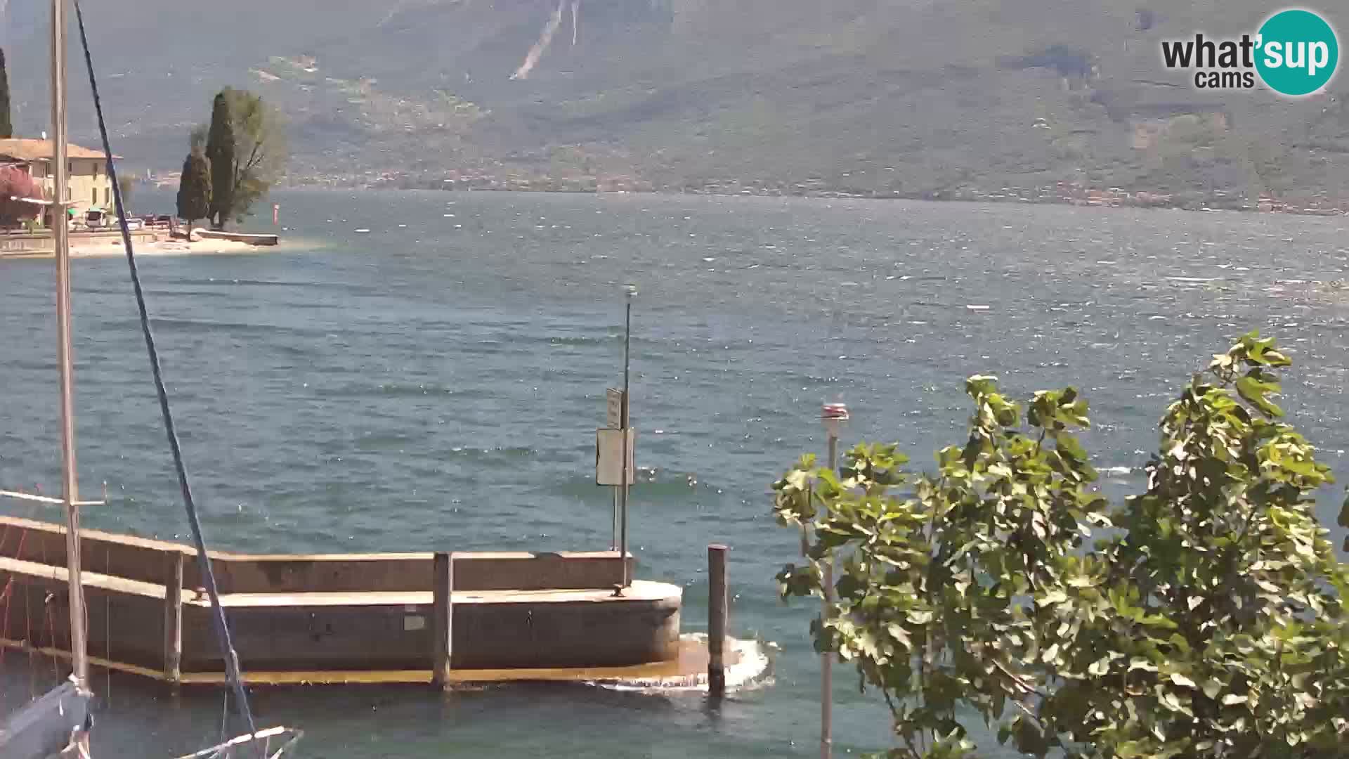 PRA’ DE LA FAM – Porto di Tignale – Windsurfer lac de Garde
