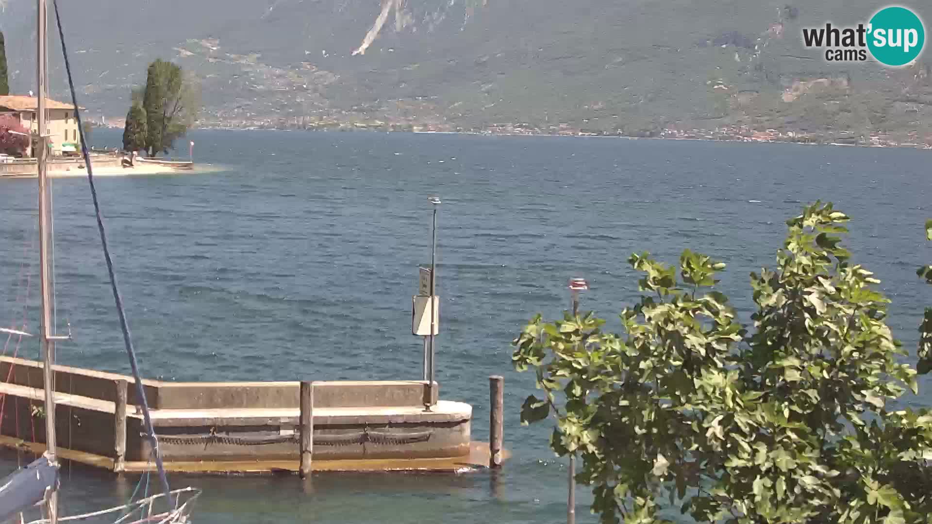 PRA’ DE LA FAM – Porto di Tignale – Windsurfer lago de Garda