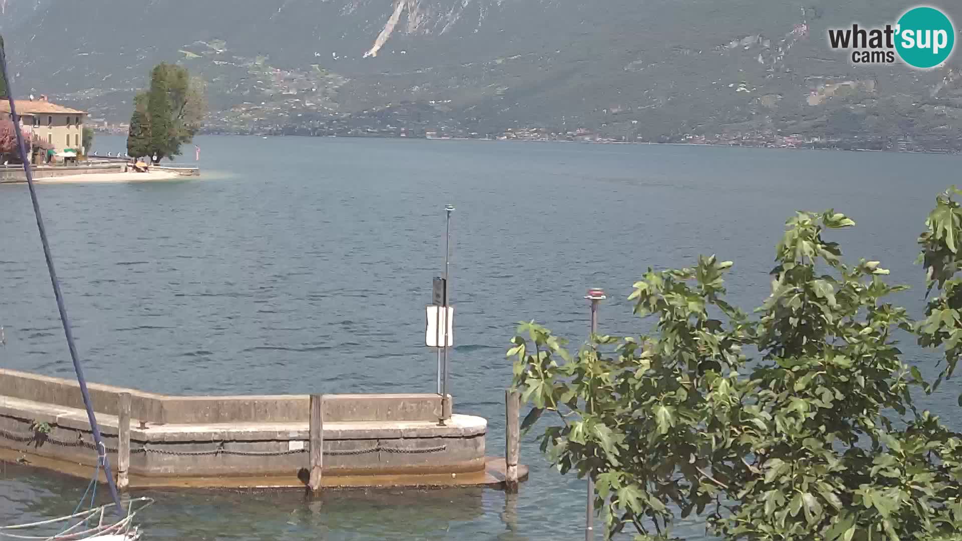 PRA’ DE LA FAM – Porto di Tignale – Windsurfer lago de Garda