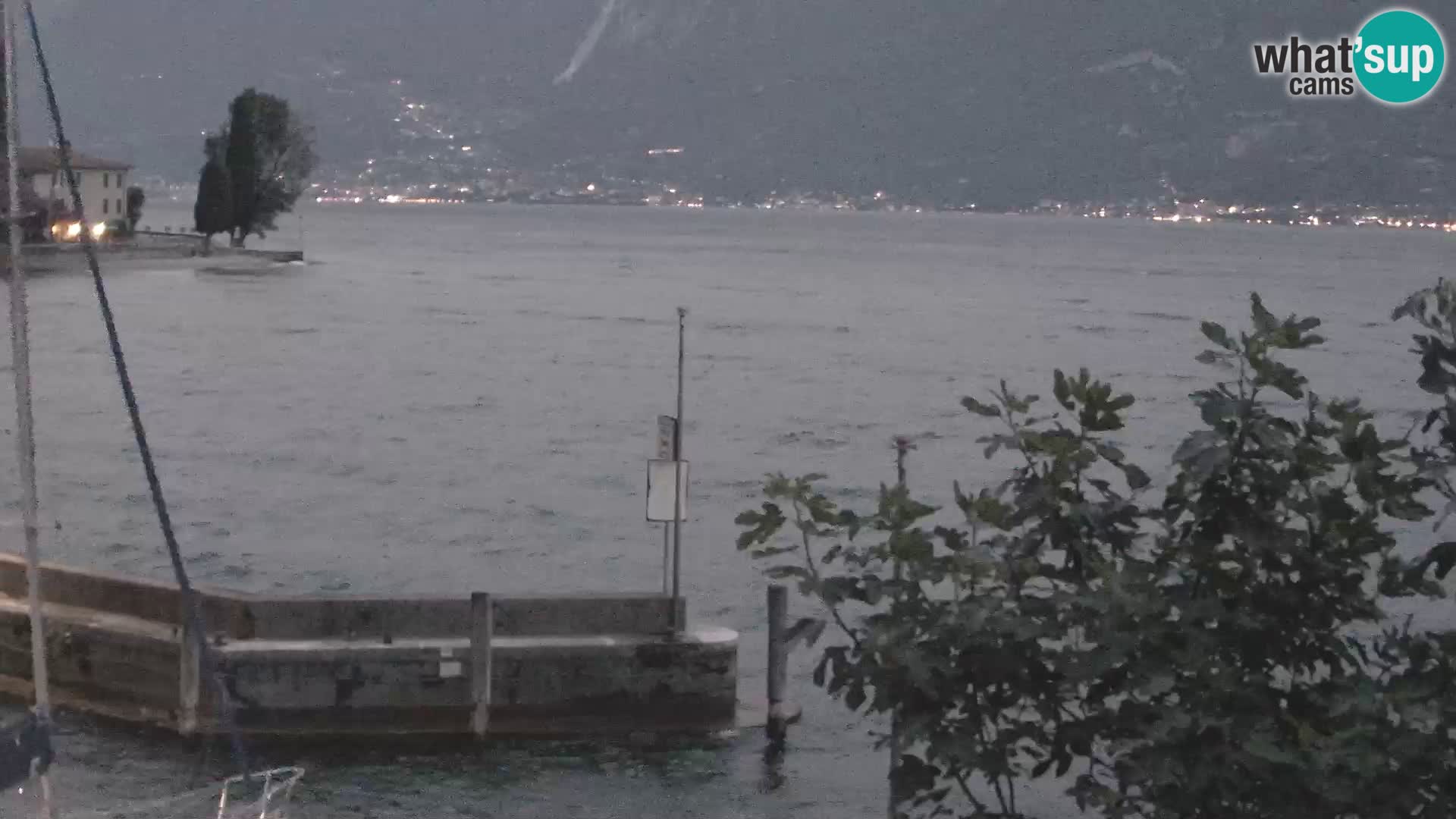 Webcam PRA’ DE LA FAM – Porto di Tignale – Windsurfer Garda Lake