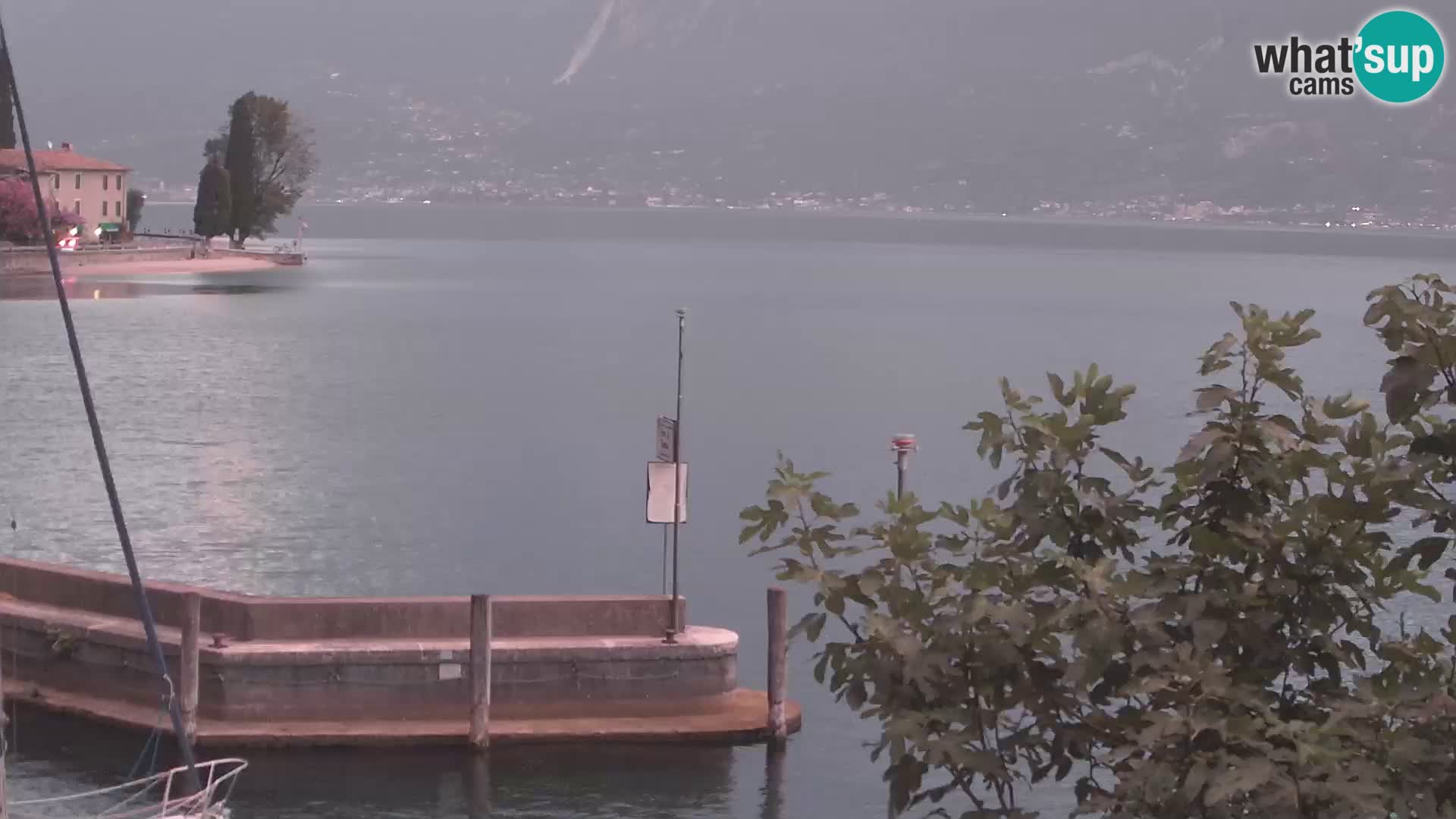 PRA’ DE LA FAM – Porto di Tignale – Windsurfer lago de Garda