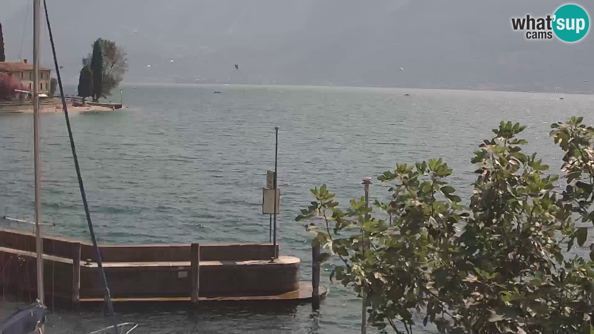PRA’ DE LA FAM – Porto di Tignale – Windsurfer lago de Garda