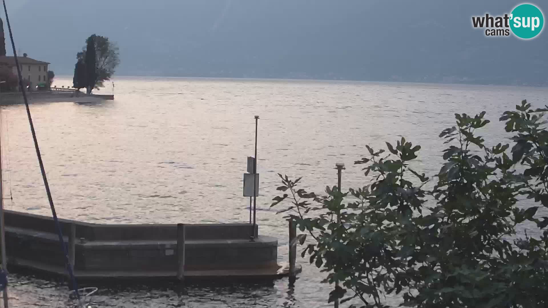 PRA’ DE LA FAM – Porto di Tignale – Windsurfer lago de Garda