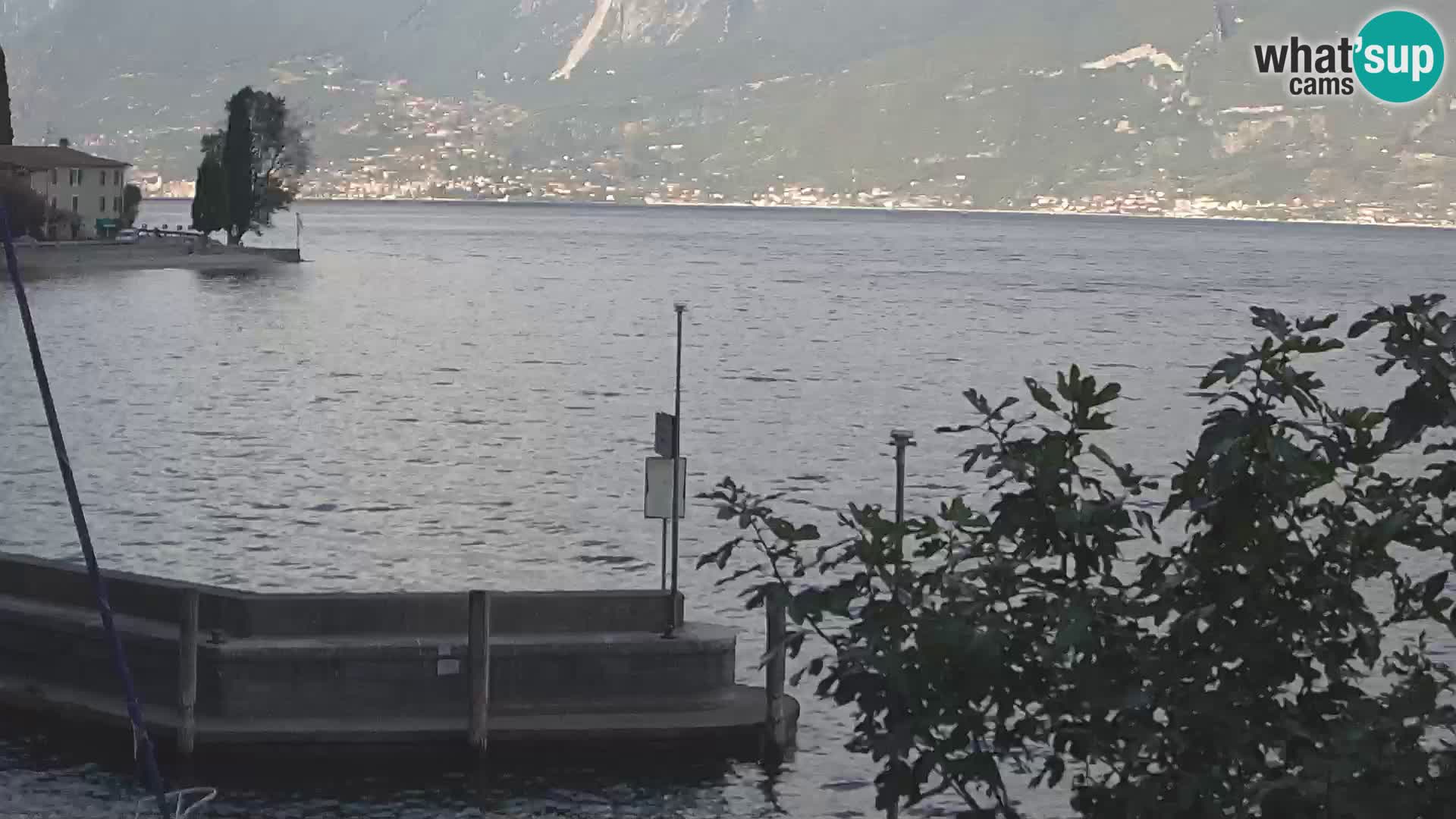 PRA’ DE LA FAM – Porto di Tignale – Windsurfer lago de Garda