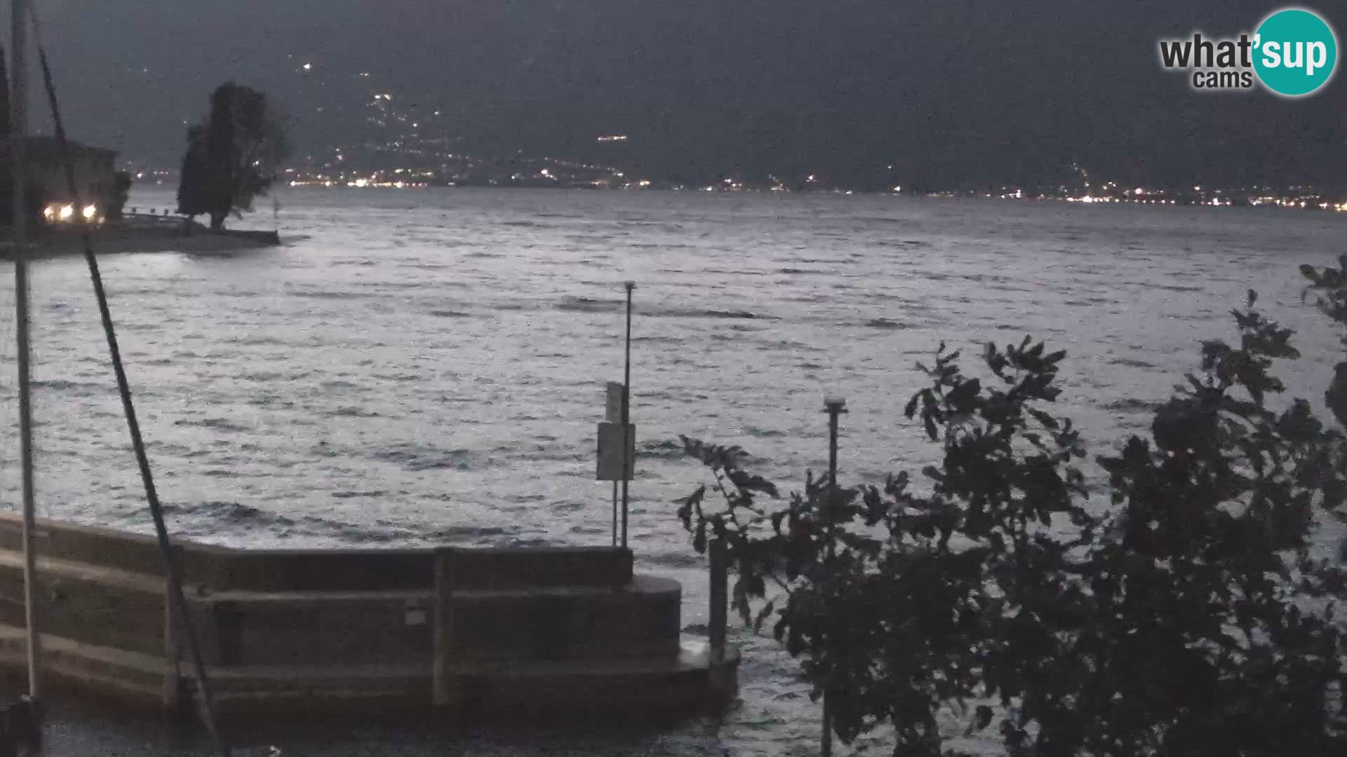 Webcam PRA’ DE LA FAM – Porto di Tignale – Windsurfer Garda Lake
