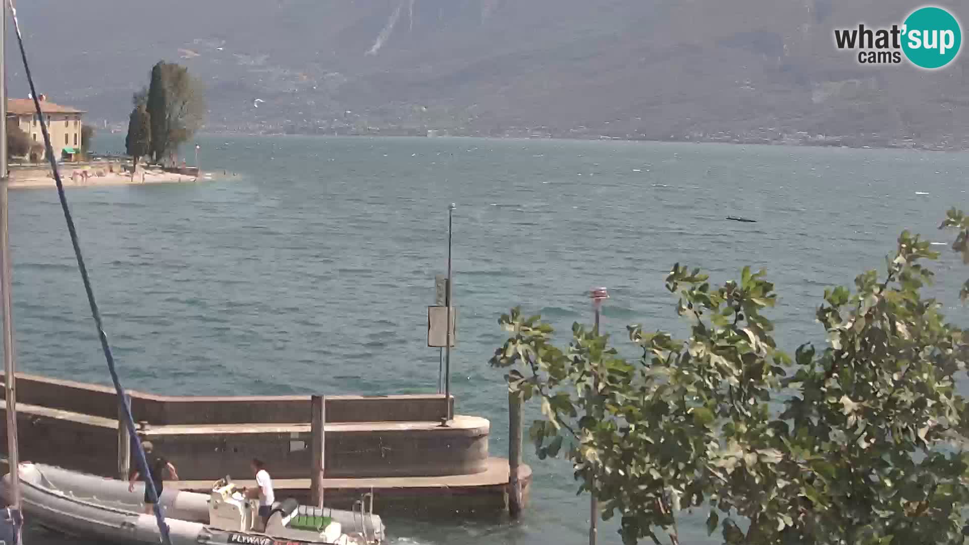 PRA’ DE LA FAM – Porto di Tignale – Windsurfer lago de Garda
