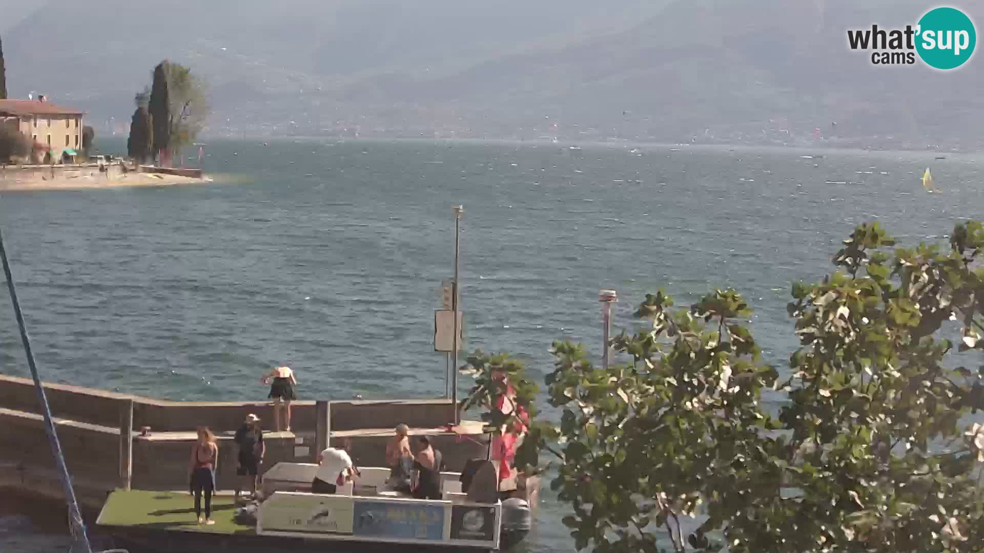 PRA’ DE LA FAM – Porto di Tignale – Windsurfer lago de Garda