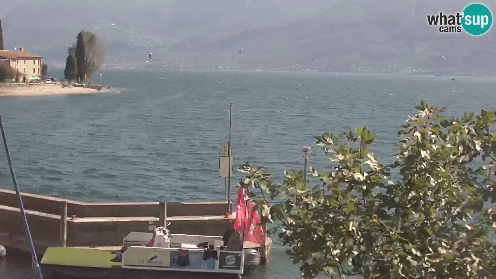 PRA’ DE LA FAM – Porto di Tignale – Windsurfer lago de Garda