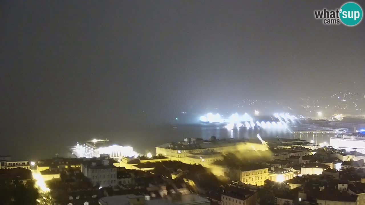 Live webcam Trieste – Panorama of the city, the Gulf, the maritime station and the Miramare castle