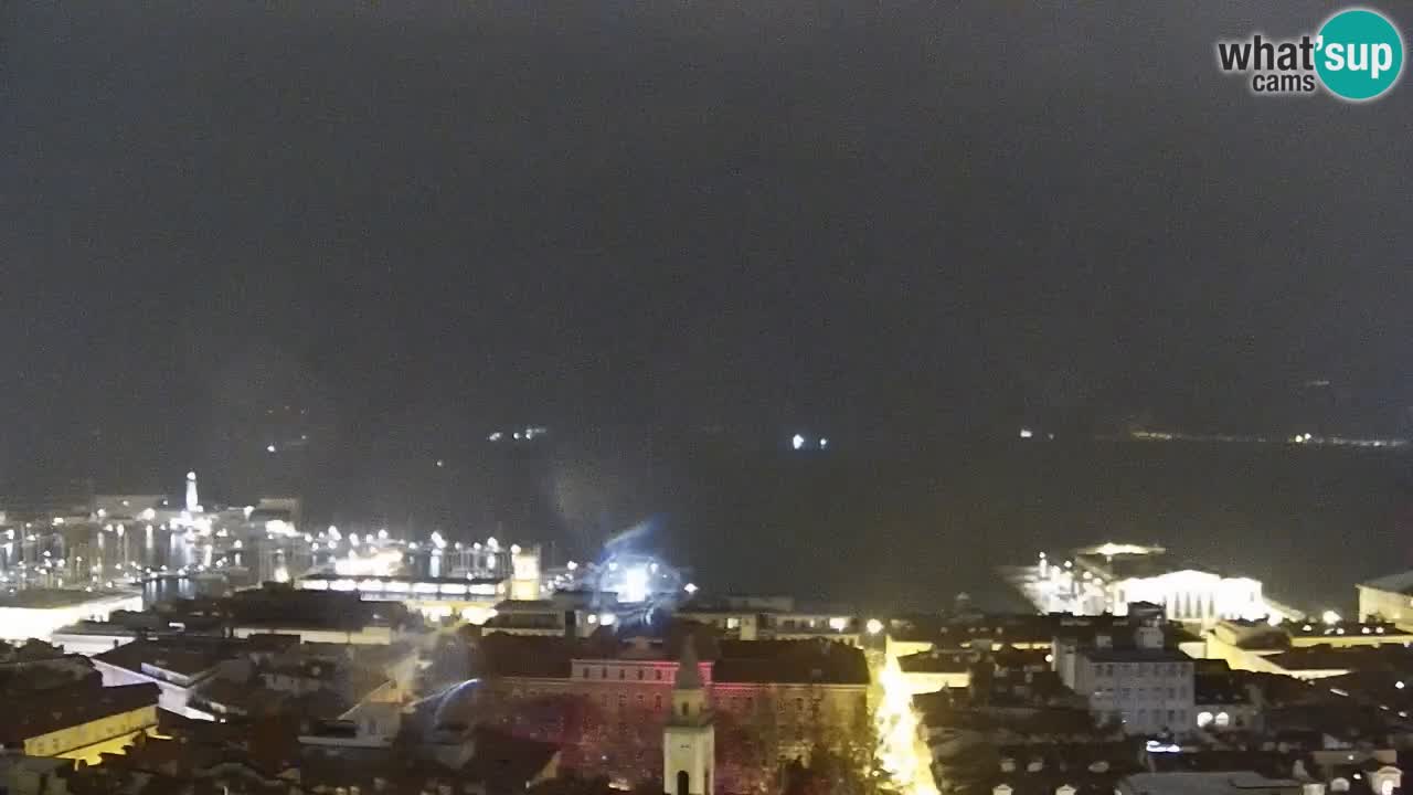 Webcam en direct Trieste, ville, golfe, port et château de Miramare