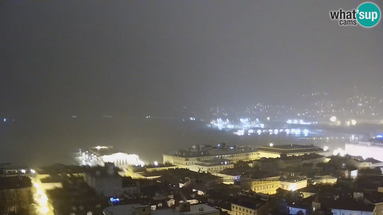 Webcam en vivo Trieste, ciudad, golfo, puerto y castillo de Miramare