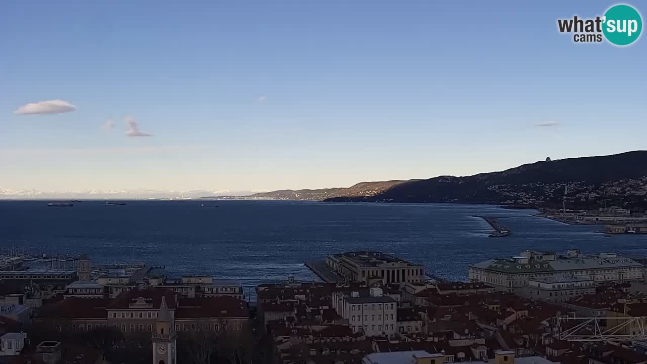 Webcam en vivo Trieste, ciudad, golfo, puerto y castillo de Miramare