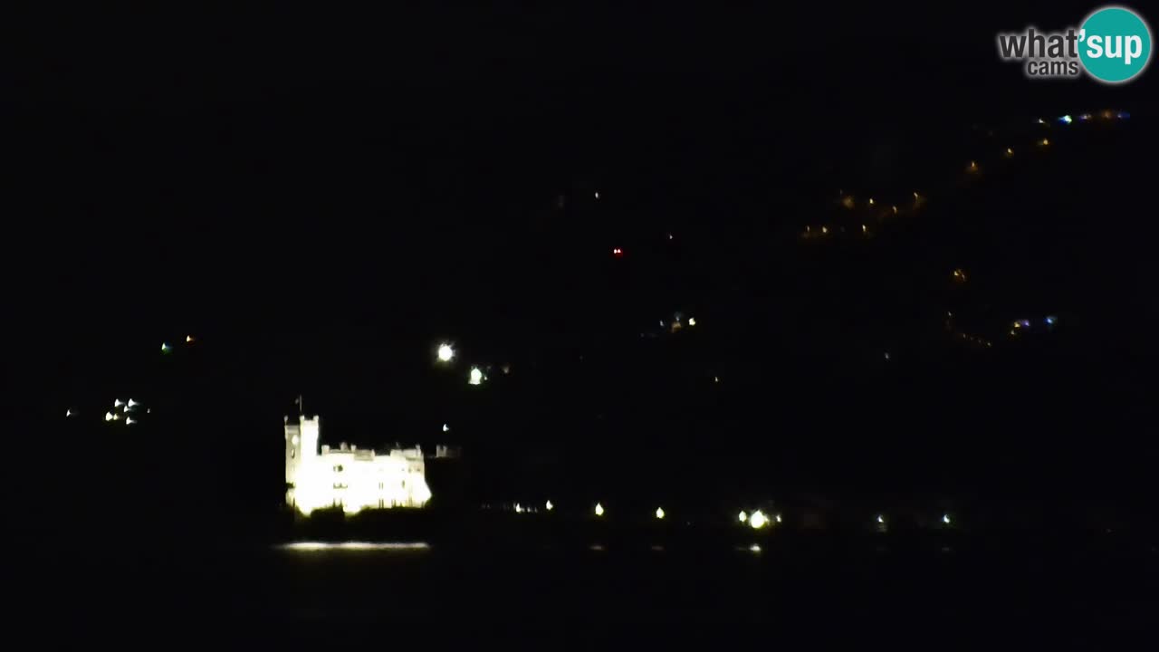 Live webcam Trieste – Panorama of the city, the Gulf, the maritime station and the Miramare castle