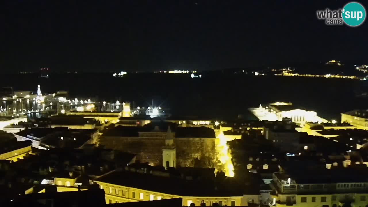 Webcam en vivo Trieste, ciudad, golfo, puerto y castillo de Miramare