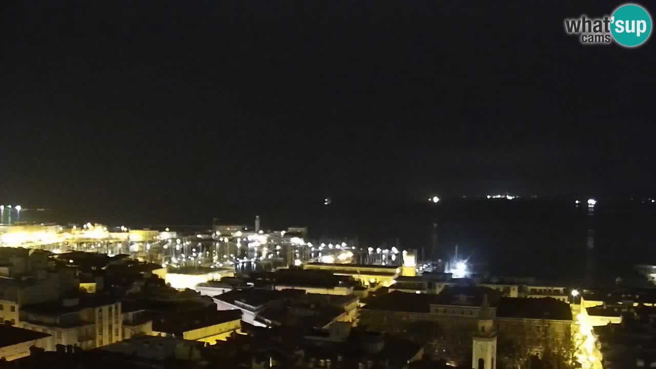 Live webcam Trieste – Panorama della città, del Golfo, stazione marittima e del castello di Miramare