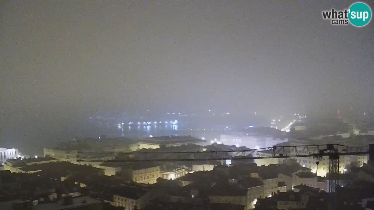 Live webcam Trieste – Panorama of the city, the Gulf, the maritime station and the Miramare castle