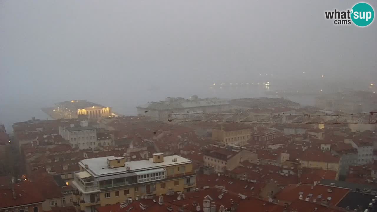 Webcam en vivo Trieste, ciudad, golfo, puerto y castillo de Miramare