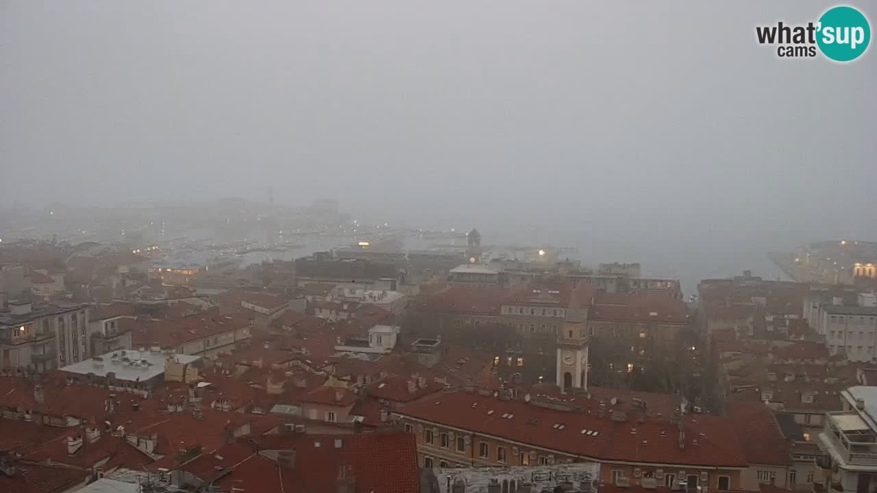 Webcam en vivo Trieste, ciudad, golfo, puerto y castillo de Miramare