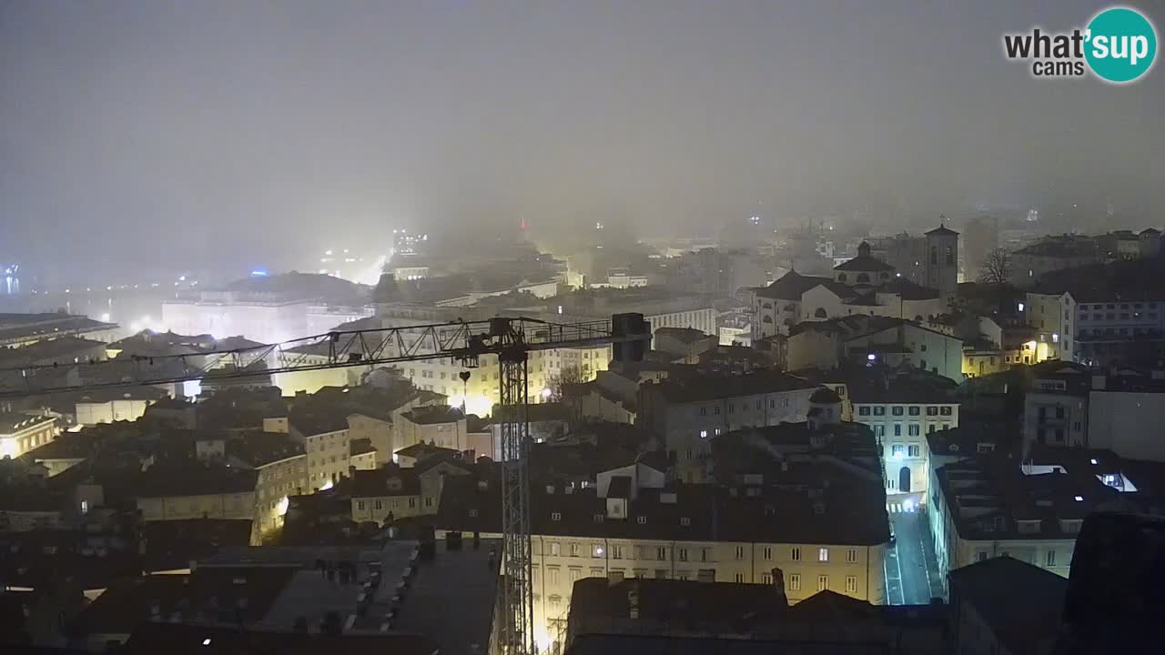 Live webcam Trieste – Panorama della città, del Golfo, stazione marittima e del castello di Miramare