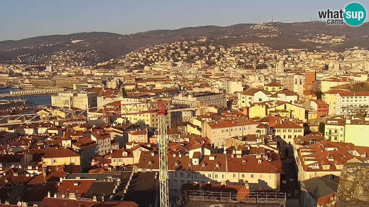 Webcam en vivo Trieste, ciudad, golfo, puerto y castillo de Miramare