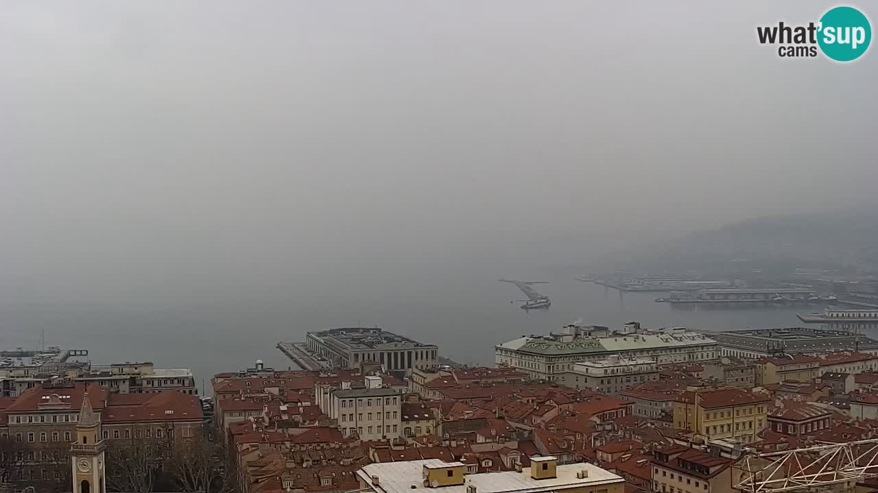 Live webcam Trieste – Panorama della città, del Golfo, stazione marittima e del castello di Miramare