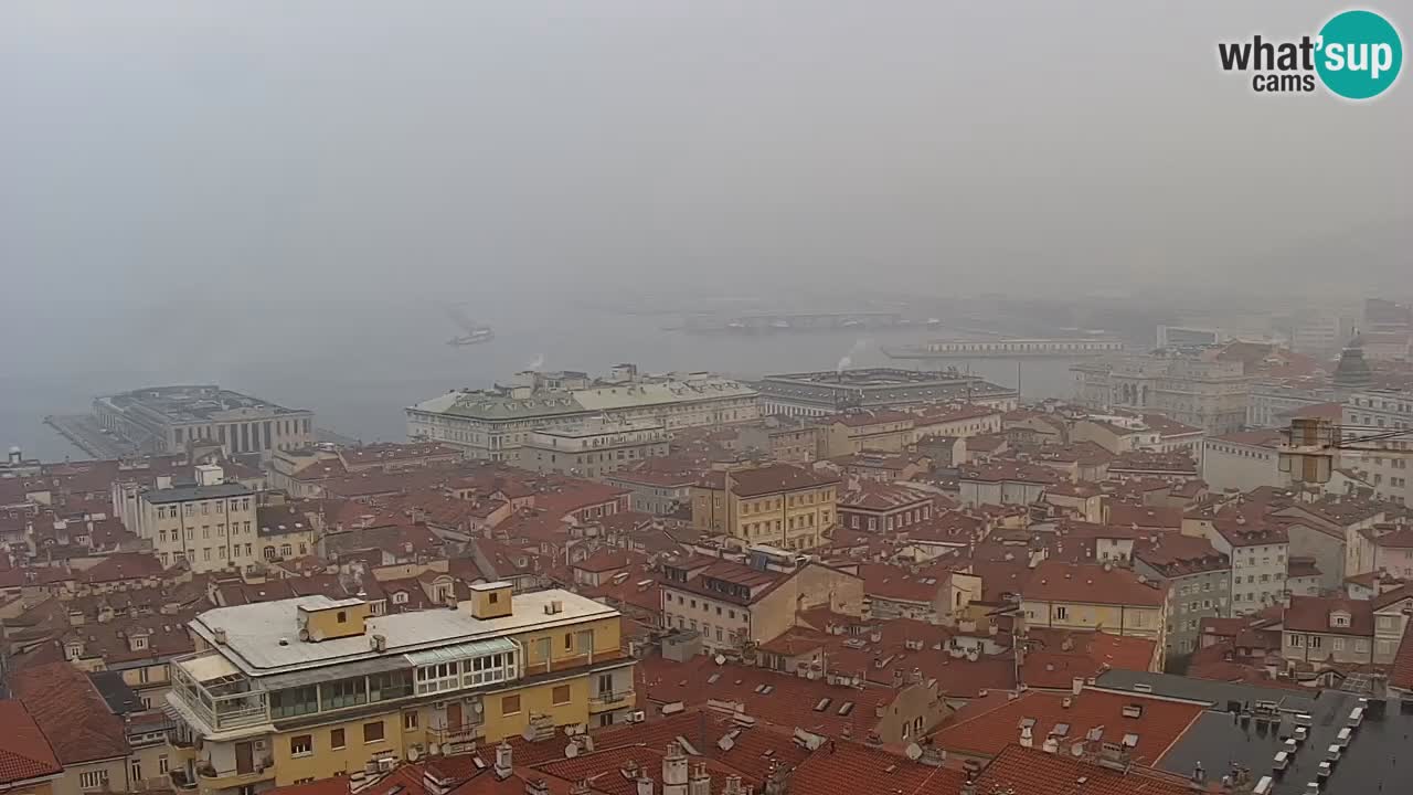 Webcam en vivo Trieste, ciudad, golfo, puerto y castillo de Miramare