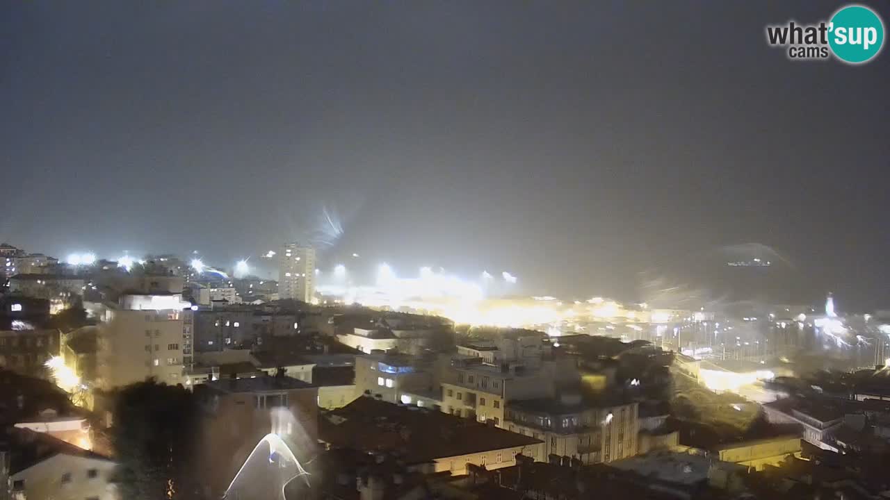 Webcam en direct Trieste, ville, golfe, port et château de Miramare