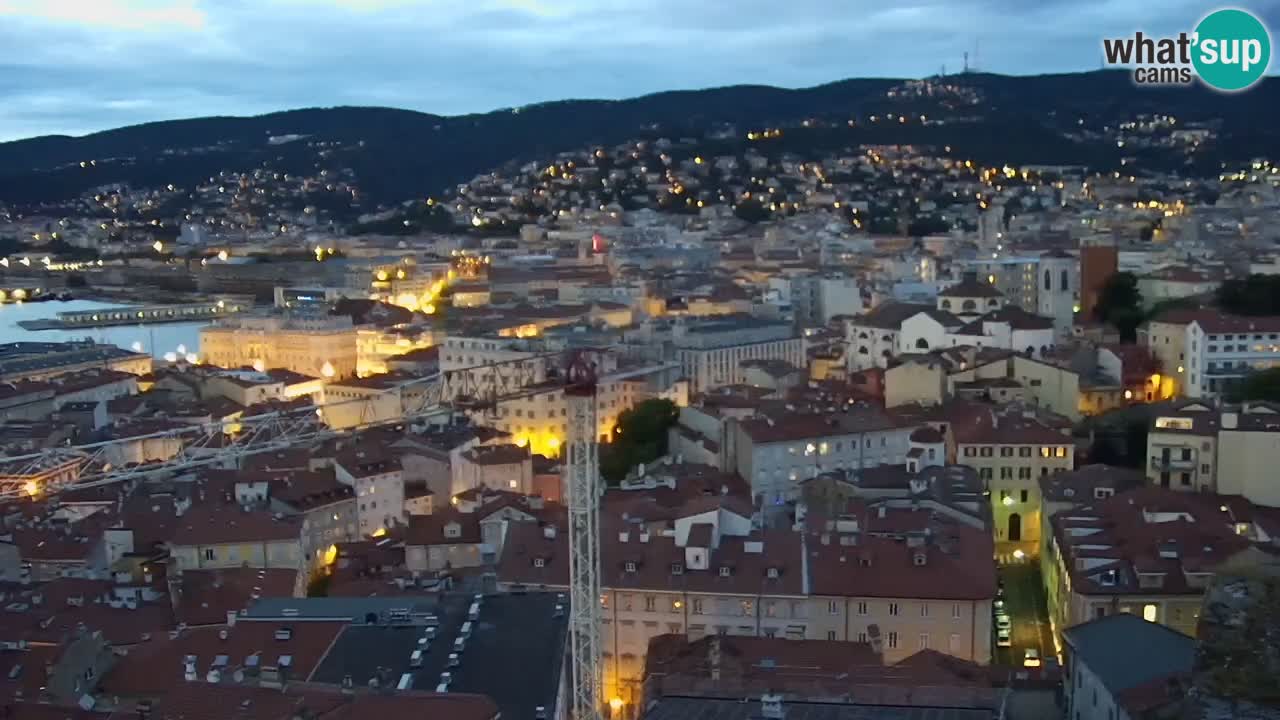 Webcam en vivo Trieste, ciudad, golfo, puerto y castillo de Miramare