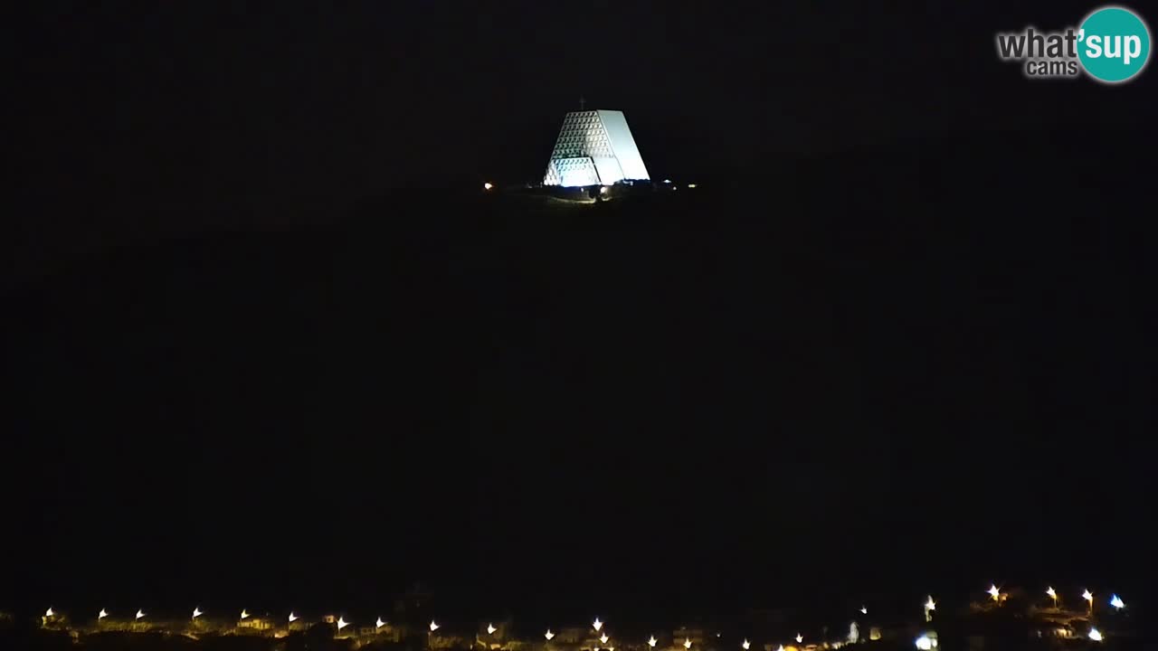 Webcam en direct Trieste, ville, golfe, port et château de Miramare