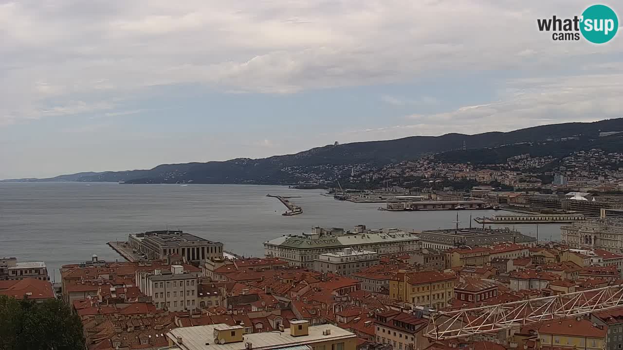 Webcam en direct Trieste, ville, golfe, port et château de Miramare