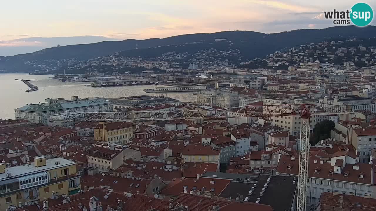 Webcam en vivo Trieste, ciudad, golfo, puerto y castillo de Miramare
