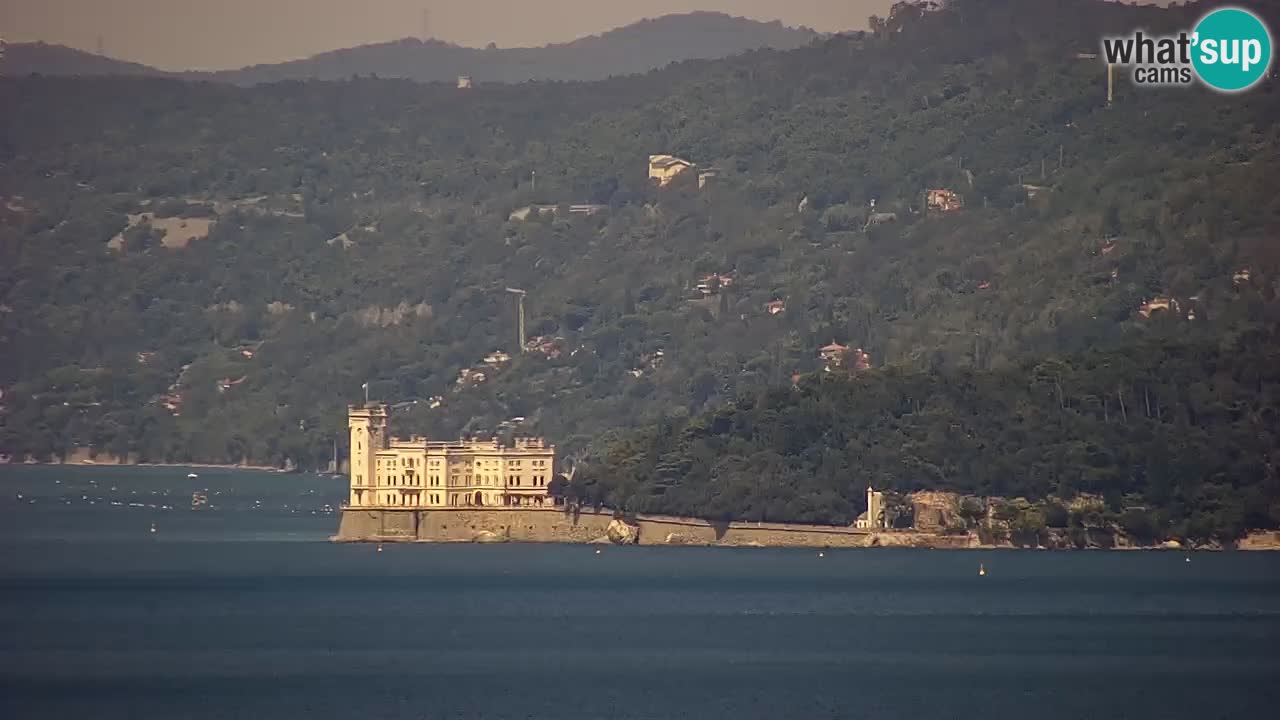 Webcam en vivo Trieste, ciudad, golfo, puerto y castillo de Miramare