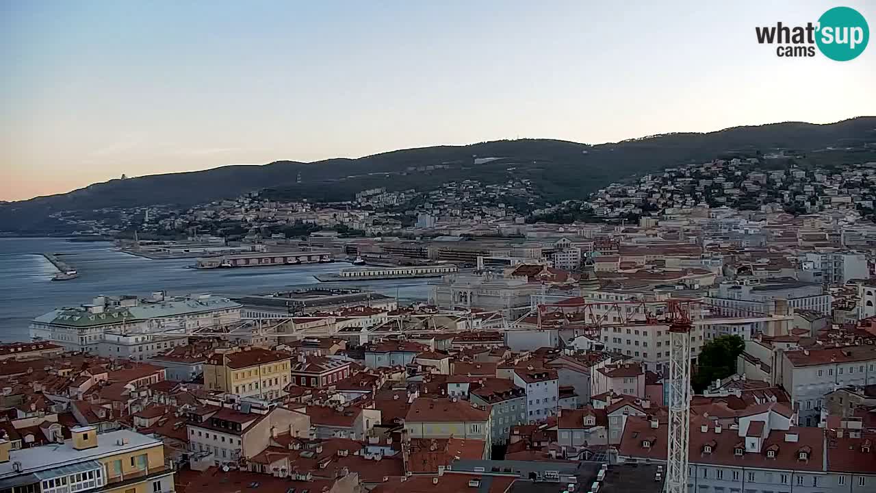 Webcam en vivo Trieste, ciudad, golfo, puerto y castillo de Miramare