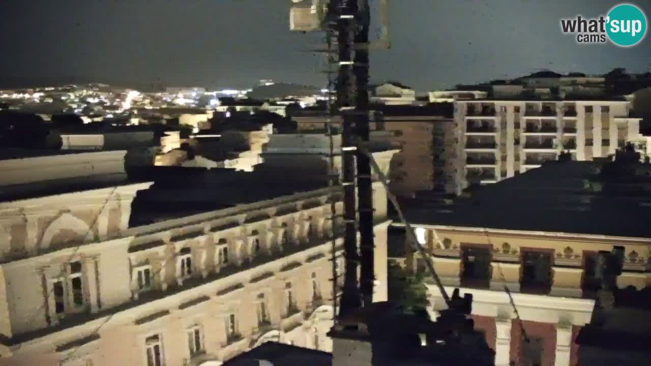 Webcam en direct Trieste, ville, golfe, port et château de Miramare